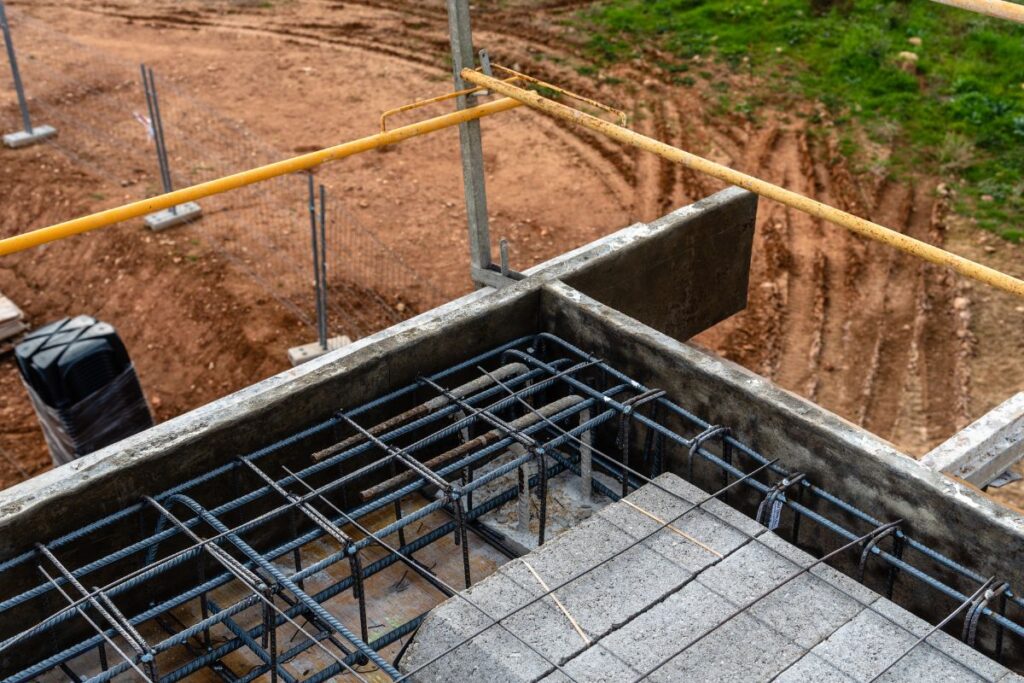 4-Le coffrage extérieur en béton à Sainte-Clotilde