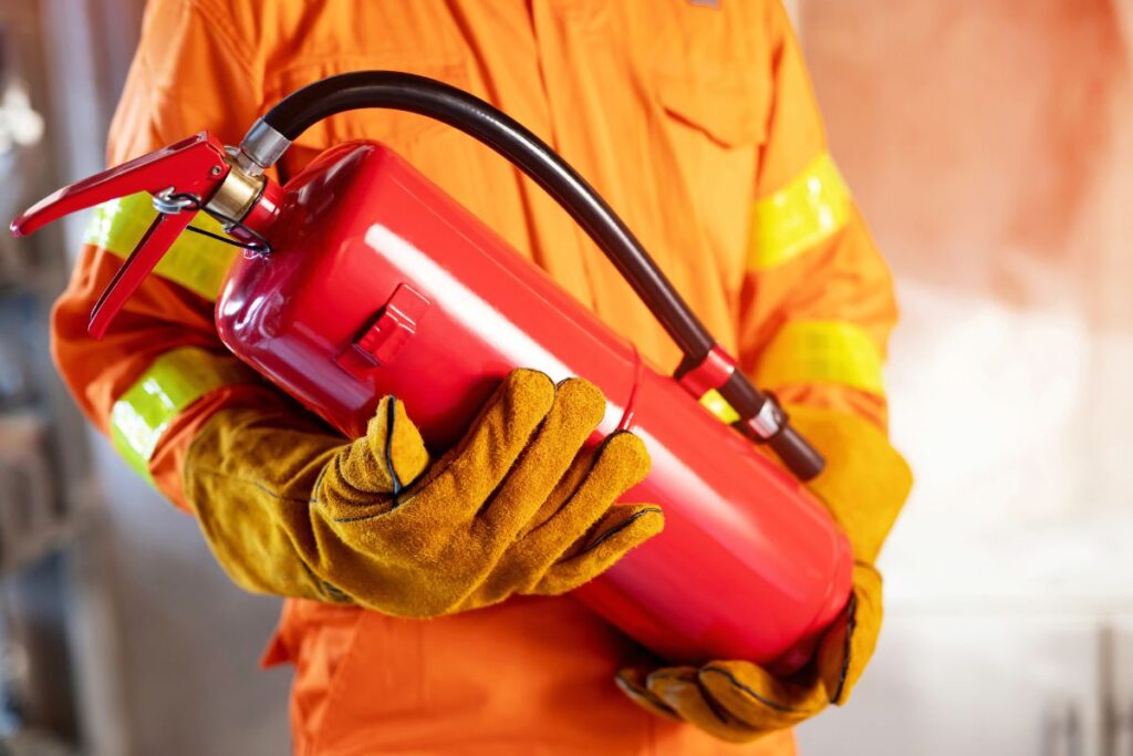 5-Quelles sont les normes de sécurité incendie pour les entreprises à Paris