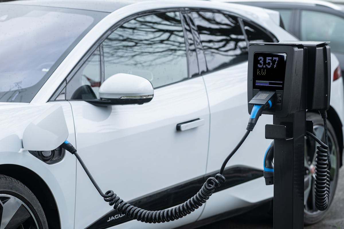 Câblage électrique enterré pour borne extérieure : normes et profondeur